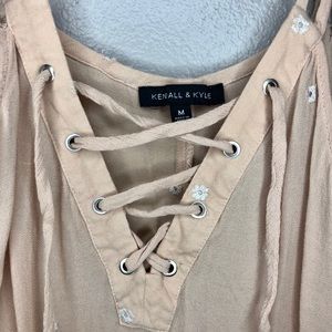 KENDALL AND KYLIE SUMMER DRESS SIZE MEDIUM